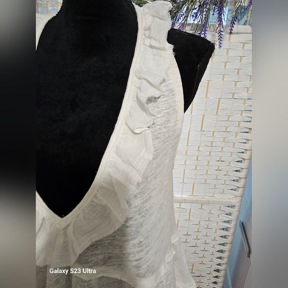 Free People White Burnout Linen Blend Raw Edge Ruffled Tiered Low V Tank Top - Picture 4 of 7